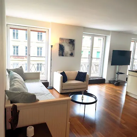 Apartment 2-room In Center *